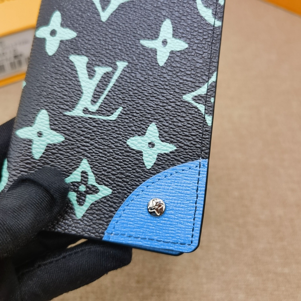 LVコピーウォレット素材ディテール